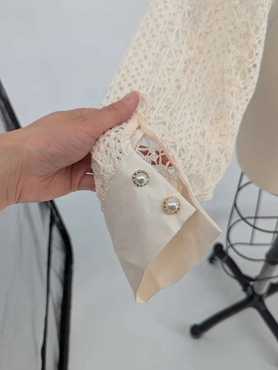 00626 Women's Crochet Pearl Button Front Top Cream size Small western bohemian - Picture 5 of 8